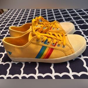Gola sneakers. Yellow w rainbow. Size 8 or 39